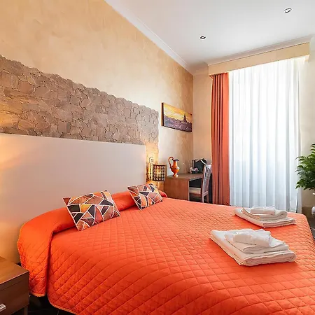 Alis Laura Guest House - 10 Mins To Colosseum, Modern & Near Metro