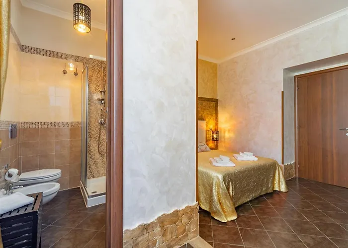 Alis Laura - 10 Mins To Colosseum, Modern & Near Metro 4*
