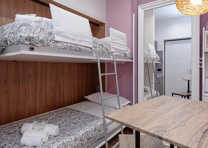 Alis Laura - 10 Mins To Colosseum, Modern & Near Metro Bed & Breakfast