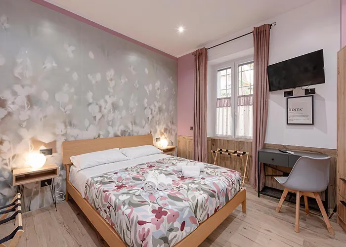 Alis Laura - 10 Mins To Colosseum, Modern & Near Metro Bed & Breakfast Řím